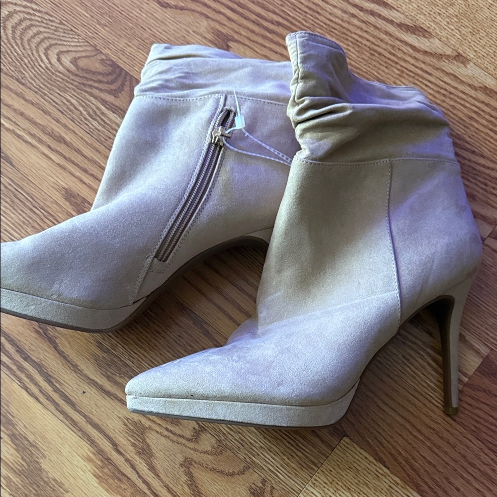 Jessica Simpson Cream Heeled Boots